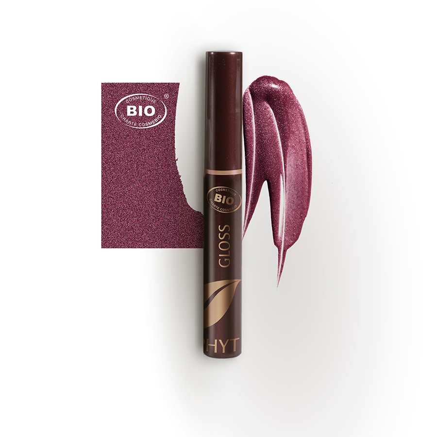 Make up. Glamour portrait of beautiful woman model with fresh makeup and romantic hairstyle.